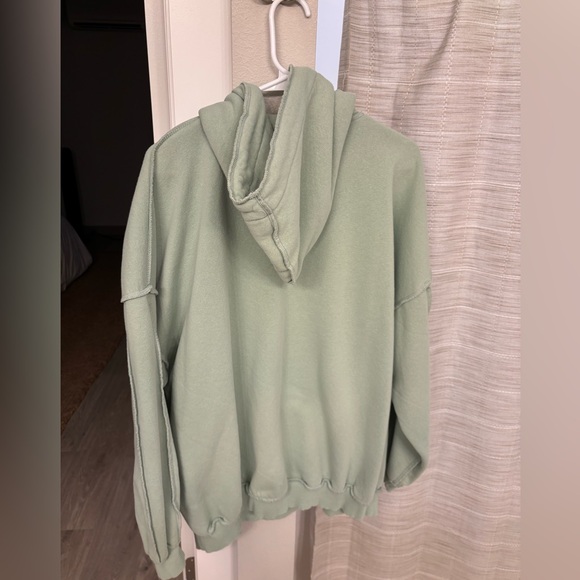 Boohoo sweatshirt - Picture 3 of 3